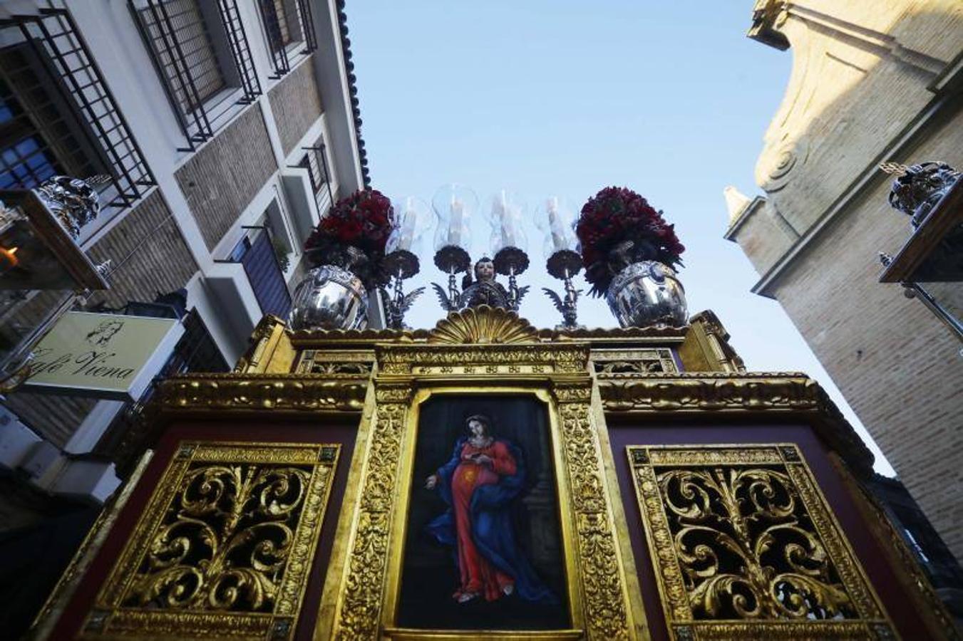 La procesión del Niño Jesús del Sepulcro, en imágenes