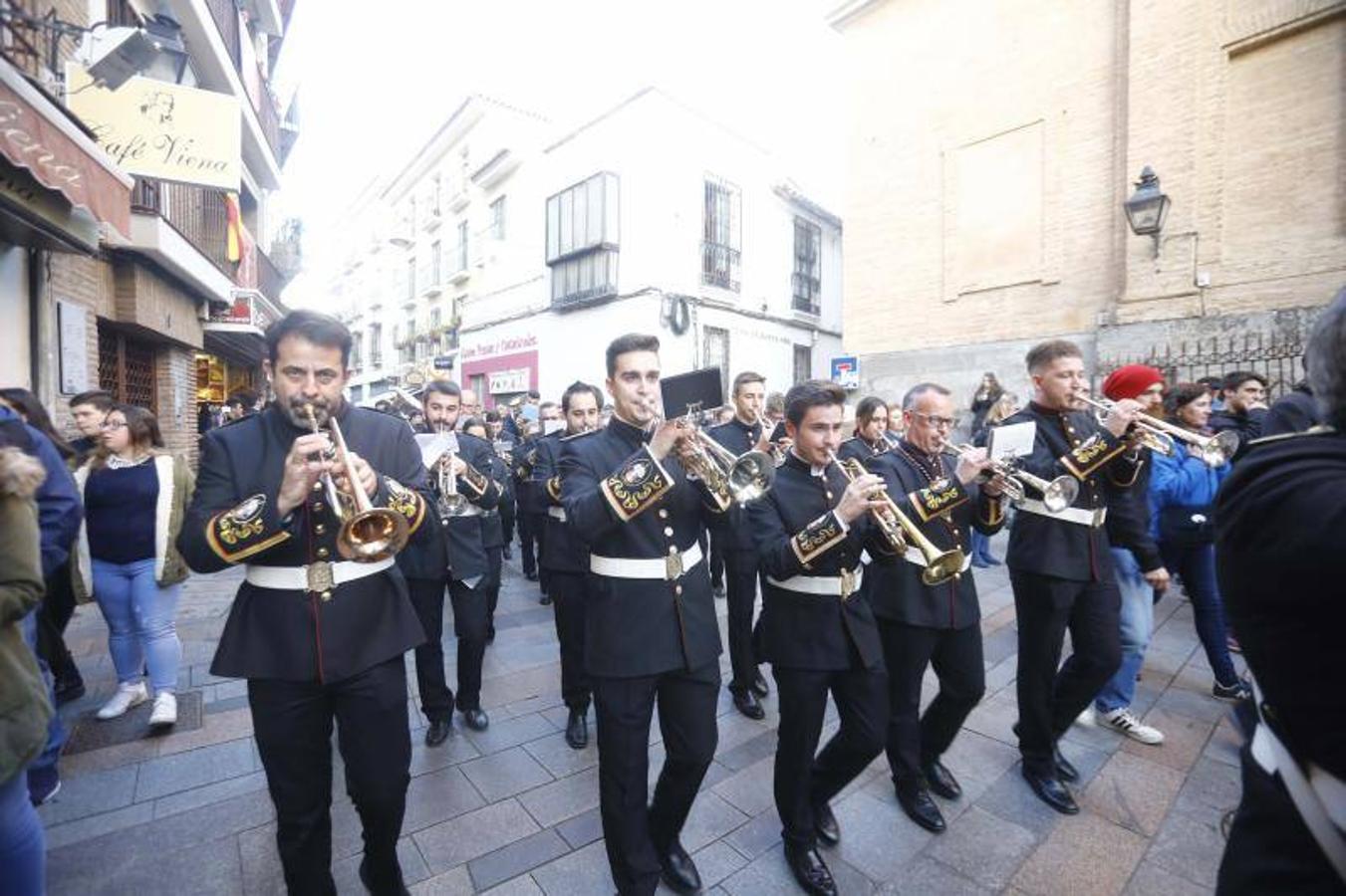 La procesión del Niño Jesús del Sepulcro, en imágenes