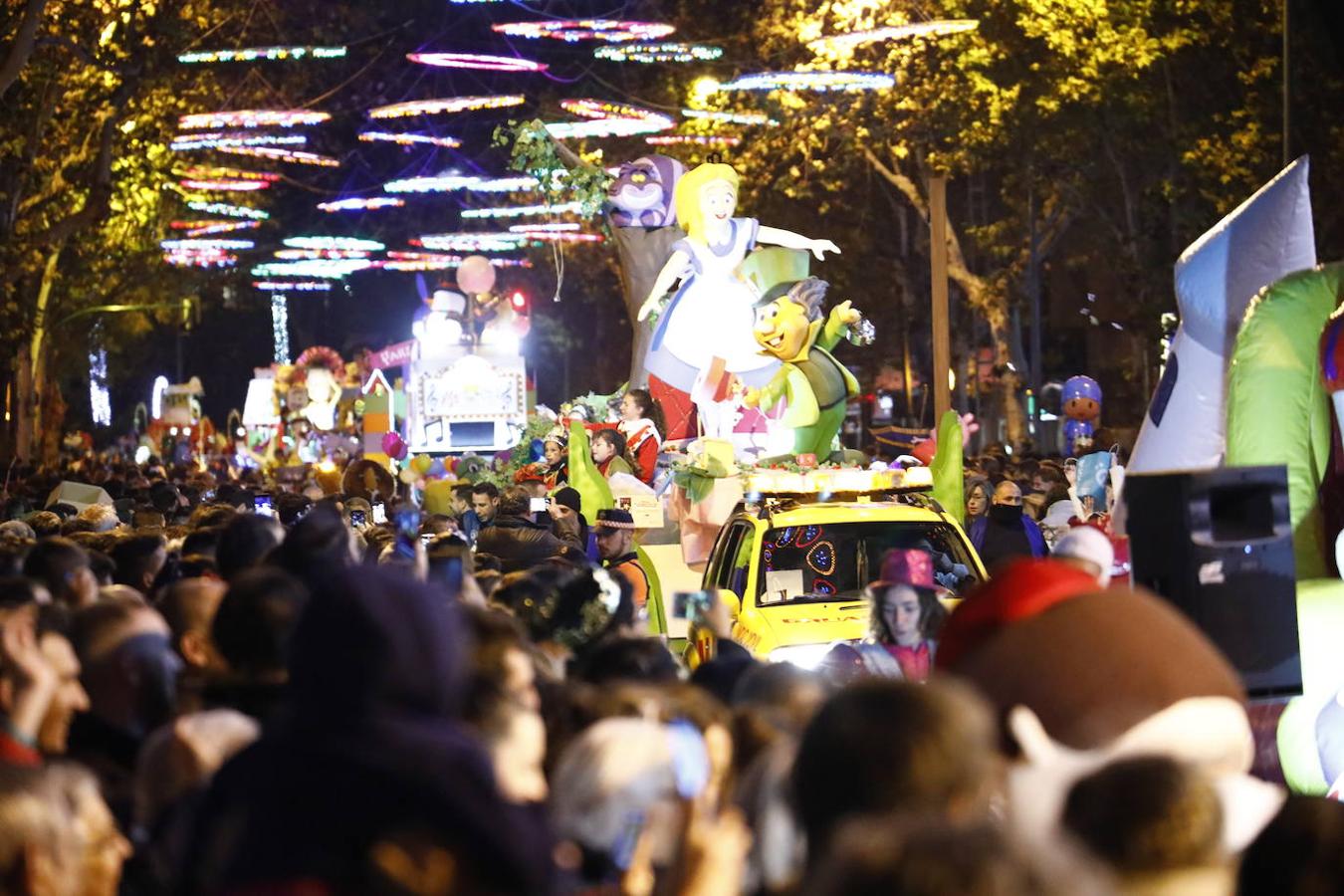 Las mejores imágenes de la Cabalgata de los Reyes Magos en Córdoba