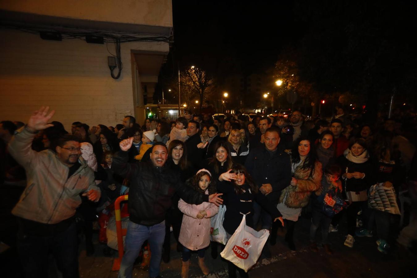 La Cabalgata de los Reyes en Ciudad Jardín de Córdoba, en imágenes