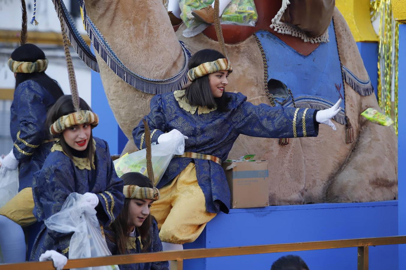 El arranque de la Cabalgata de los Reyes Magos en Córdoba, en imágenes