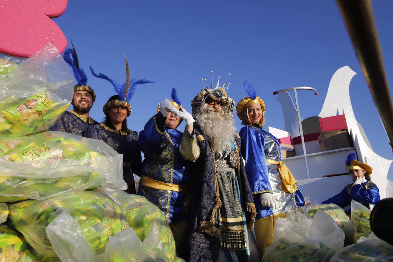 El arranque de la Cabalgata de los Reyes Magos en Córdoba, en imágenes