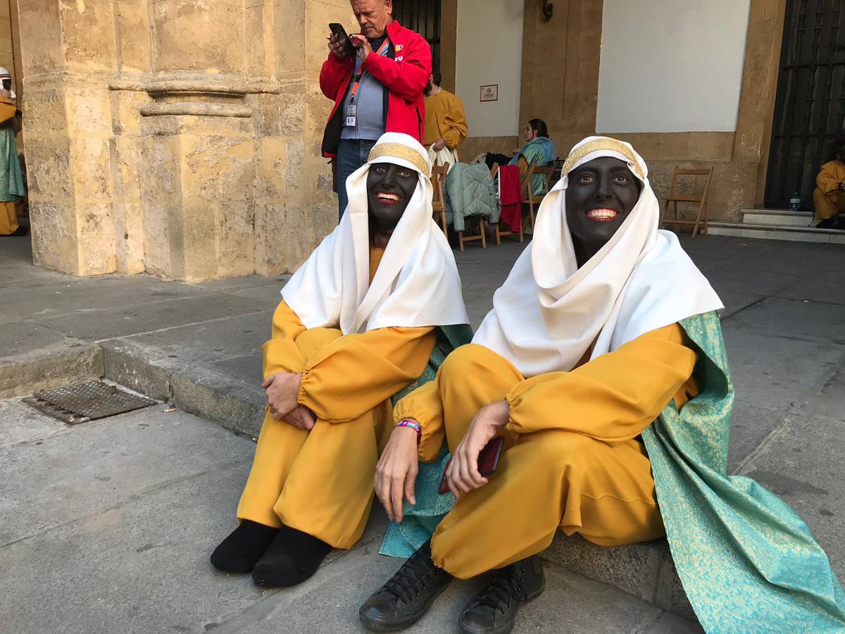 En imágenes, todos los preparativos de la Cabalgata de Reyes Magos de Sevilla en el rectorado