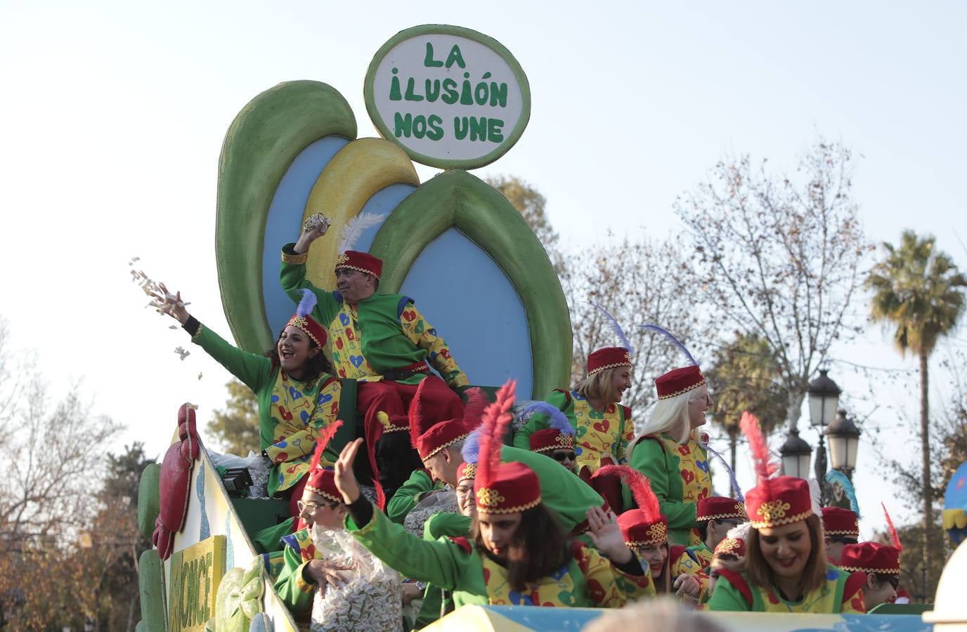 Salida de la Cabalgata de Reyes de Sevilla, en imágenes