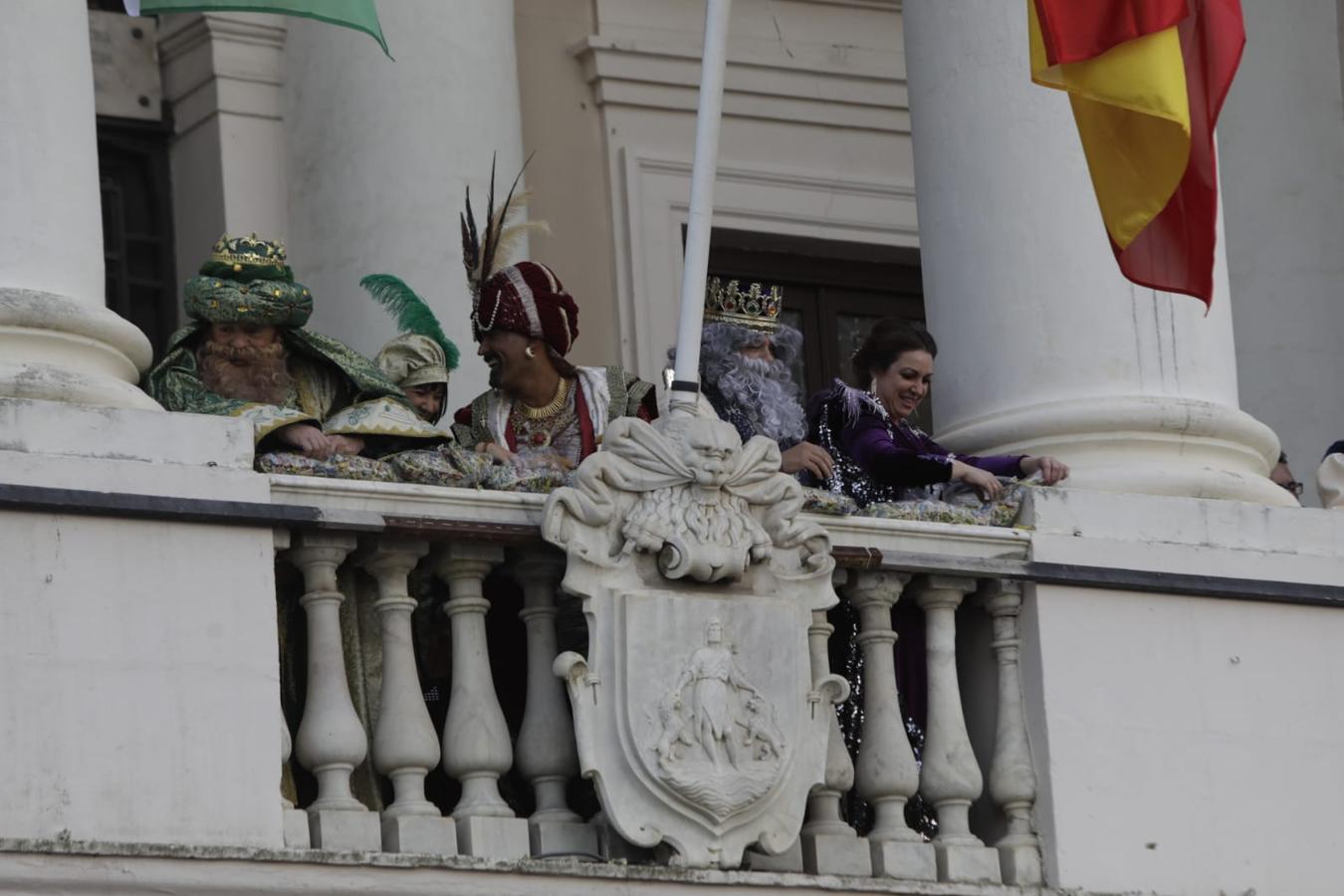 Los Reyes Magos visitan el Consistorio gaditano