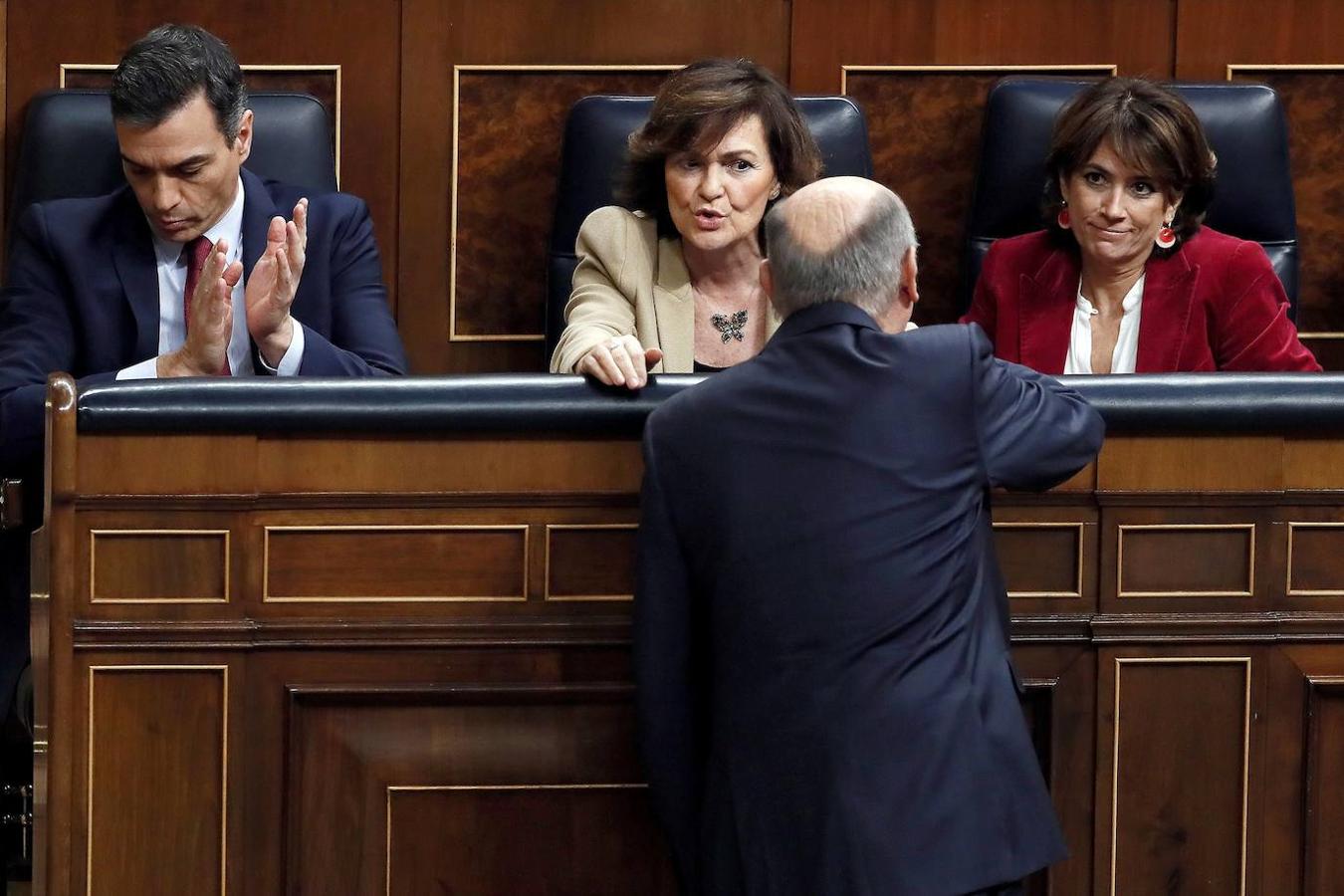 La imágenes más curiosas del debate de investidura de Pedro Sánchez