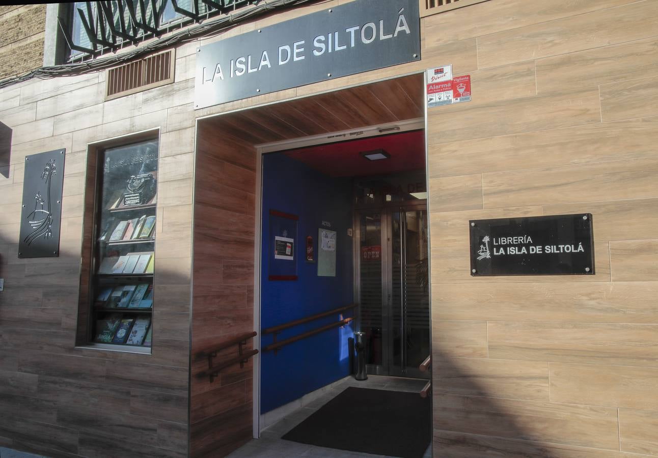 Las librerías más singulares de Sevilla, en imágenes