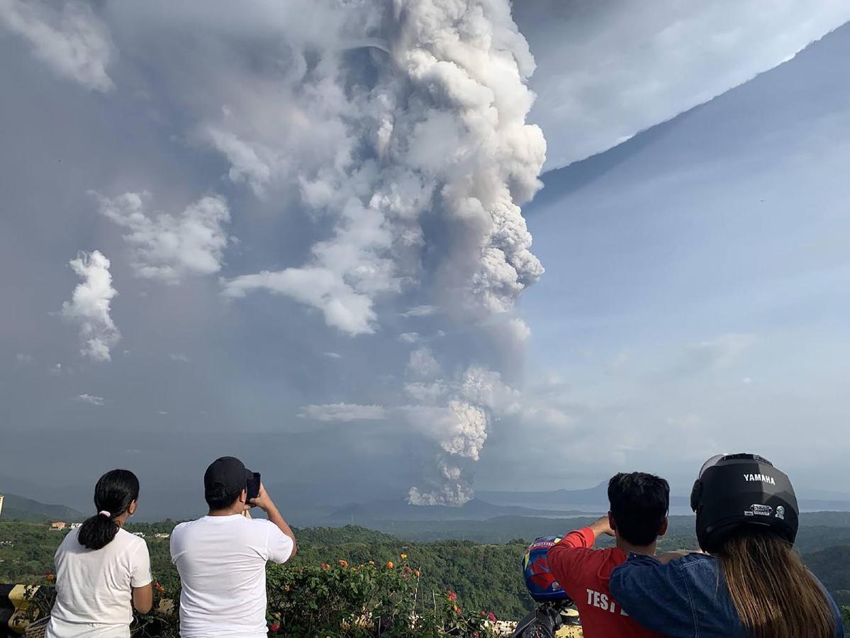 El archipiélago filipino se encuentra en el «anillo de fuego» del Pacífico, donde las placas tectónicas chocan, causando terremotos y actividad volcánica regular. 