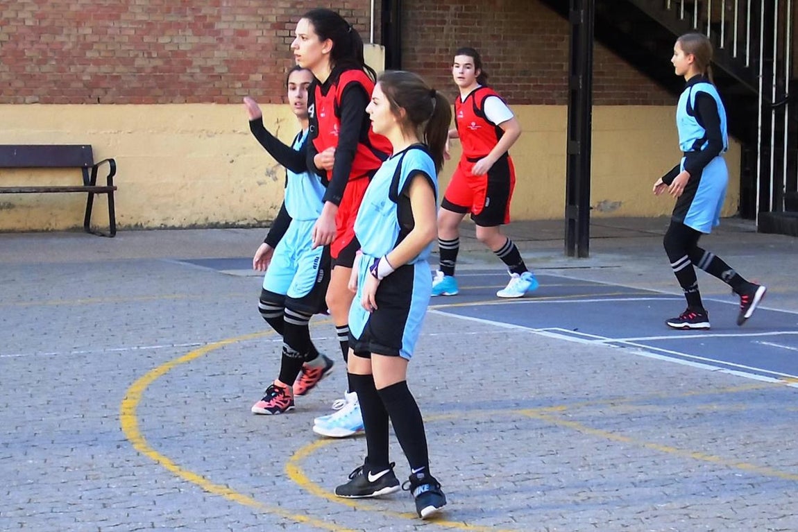 Las mejores imágenes de la sexta jornada de baloncesto de los Juegos Deportivos de ECM