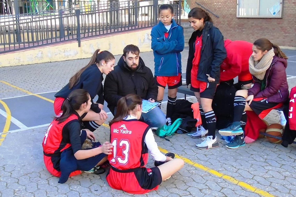 Las mejores imágenes de la sexta jornada de baloncesto de los Juegos Deportivos de ECM