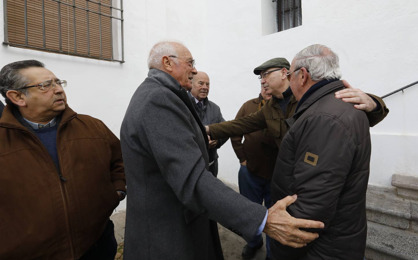 La Misa por el descanso de José Luis Navarro, en imágenes