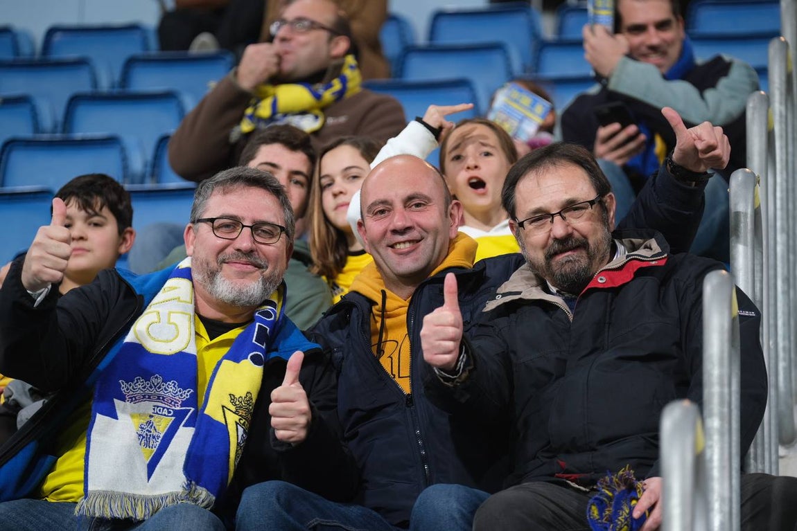 FOTOS: Búscate en Carranza en el partido Cádiz CF - Mirandés