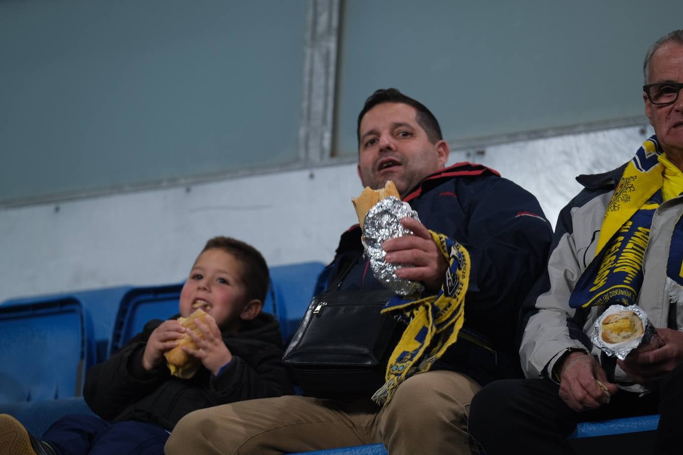 FOTOS: Búscate en Carranza en el partido Cádiz CF - Mirandés