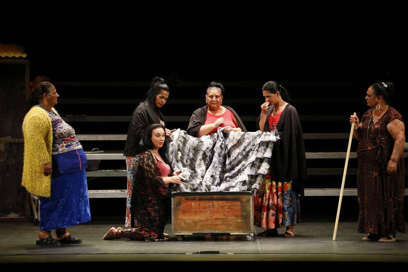 La versión del Vacie de «La casa de Bernarda Alba» en Córdoba, en imágenes