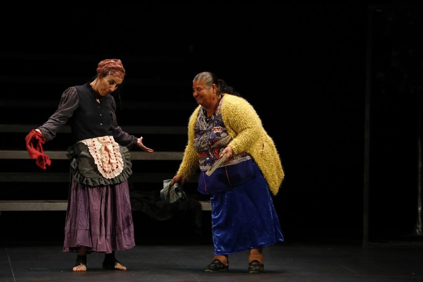 La versión del Vacie de «La casa de Bernarda Alba» en Córdoba, en imágenes