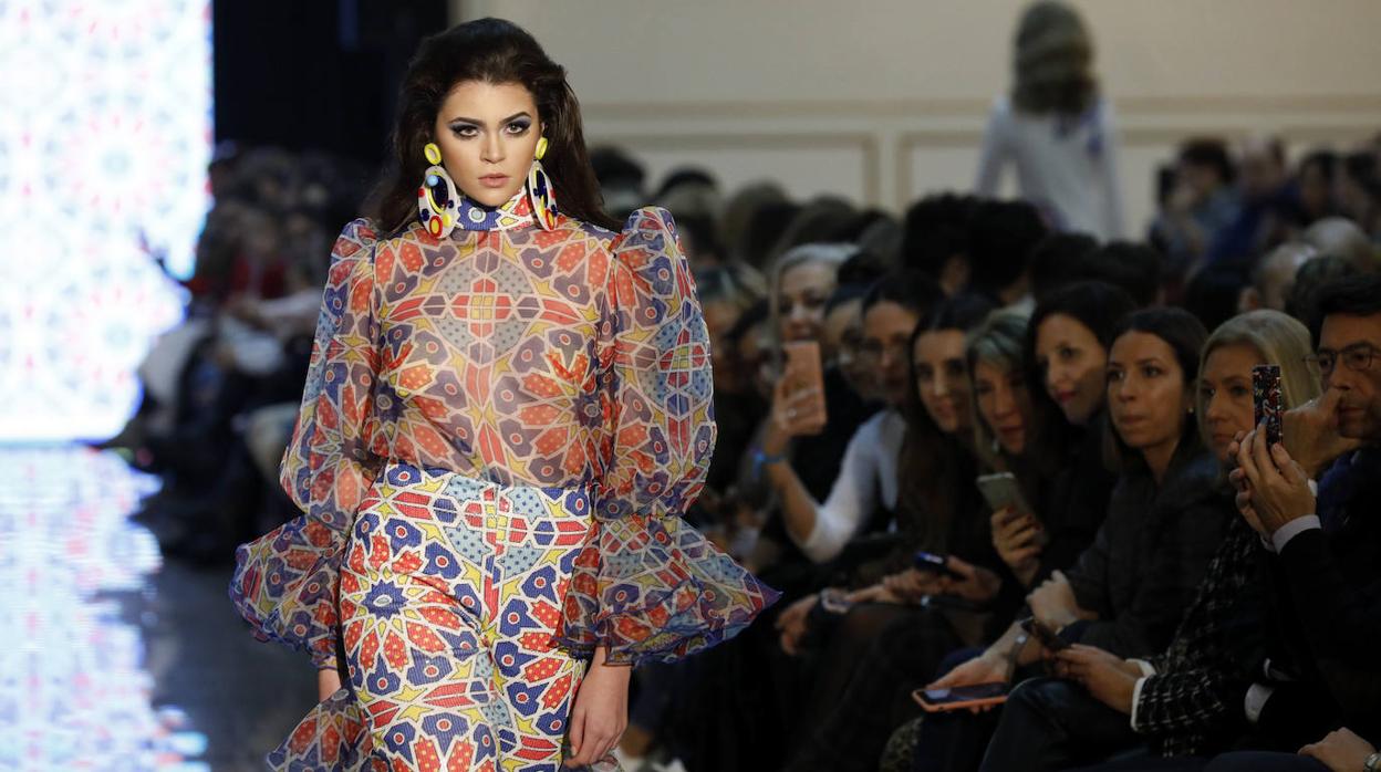 El desfile de trajes de flamenca de Andrew Pocrid, en imágenes