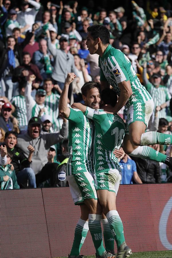 En imágenes, la victoria del Real Betis ante la Real Sociedad en el Villamarín