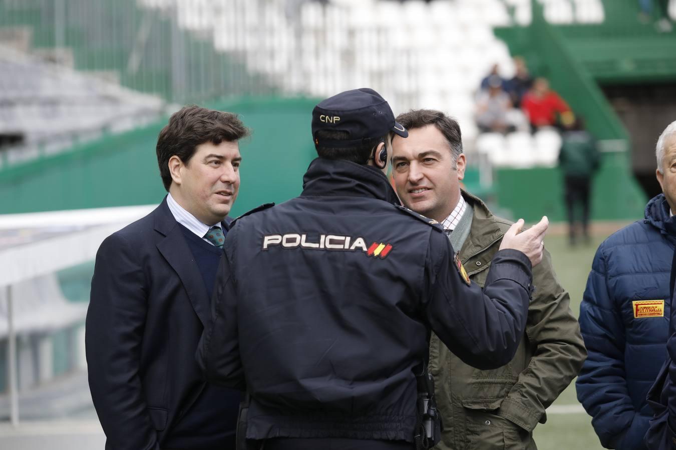 El ambiente en las gradas del Córdoba CF-Villarrubia, en imágenes