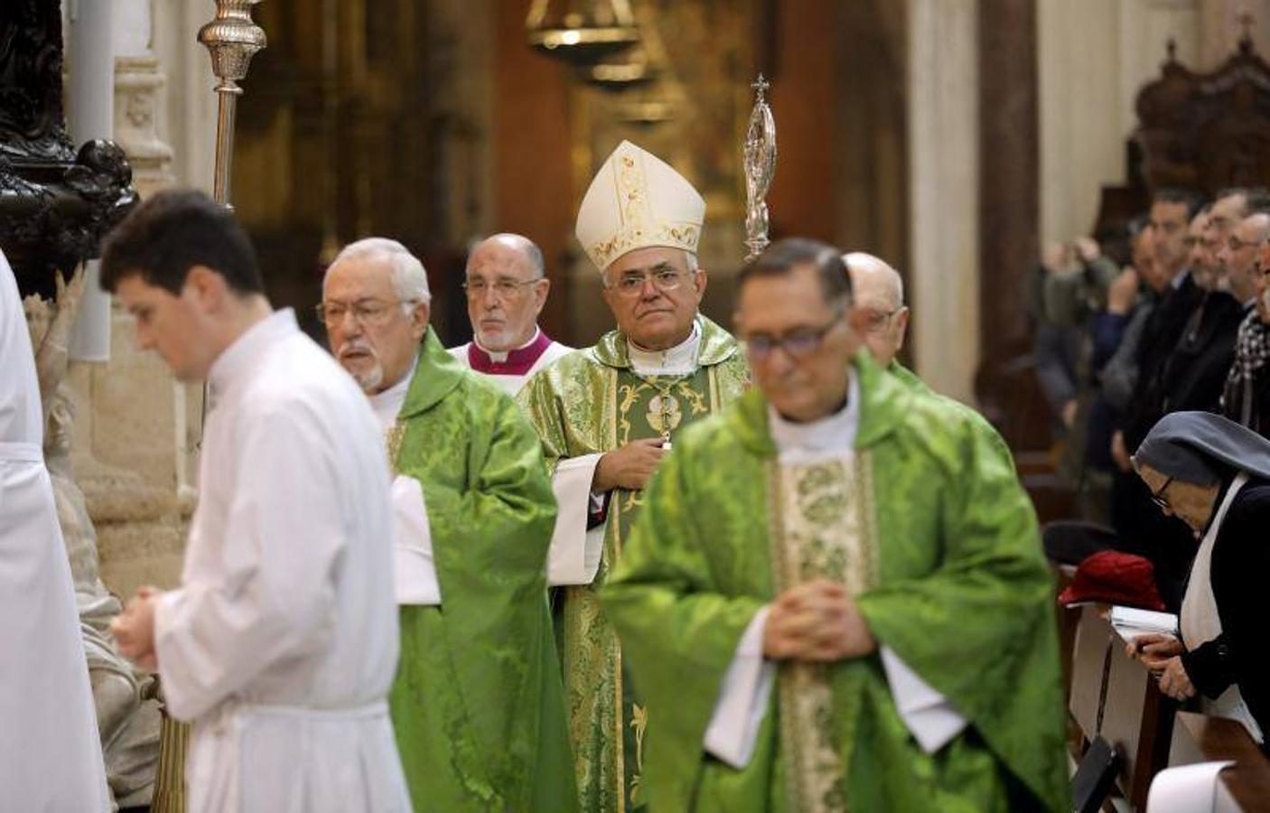 La misa de la Agrupación de Cofradías de Córdoba, en imágenes