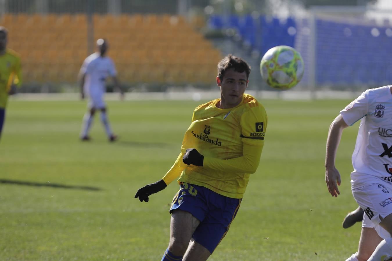 Partido Cádiz B-Yeclano