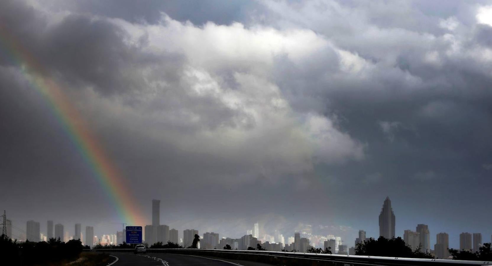 Las imágenes que deja el temporal Gloria, que está afectando a media España