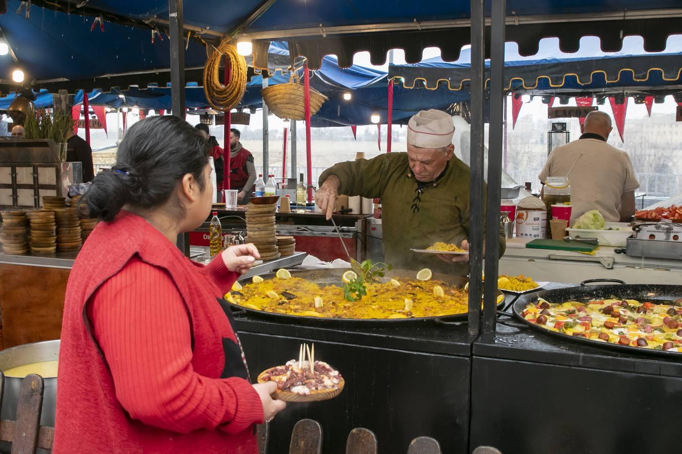 Segunda jornada del Mercado de las Tres Culturas en Córdoba, en imágenes