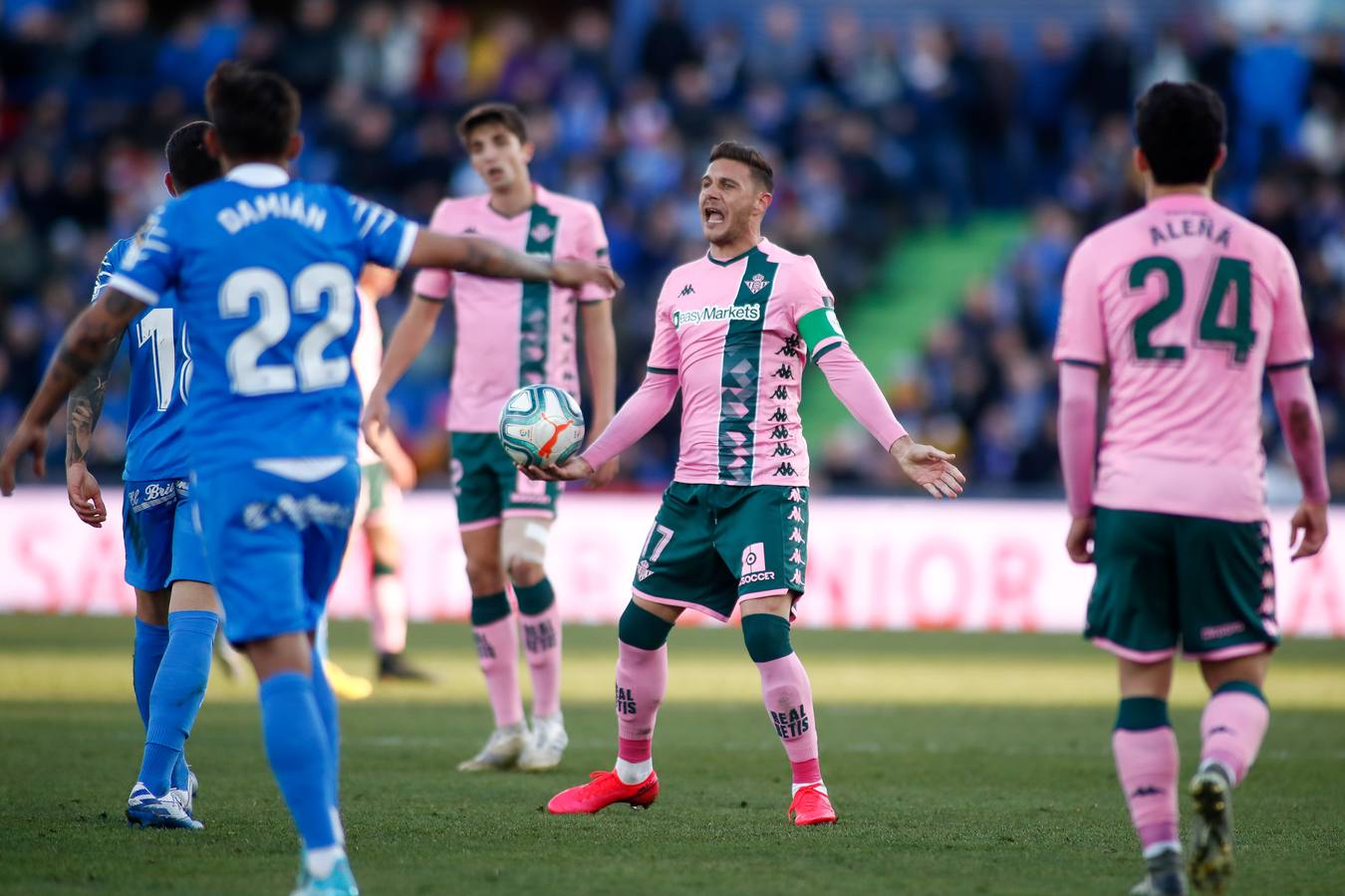 En imágenes, la polémica derrota del Betis en Getafe