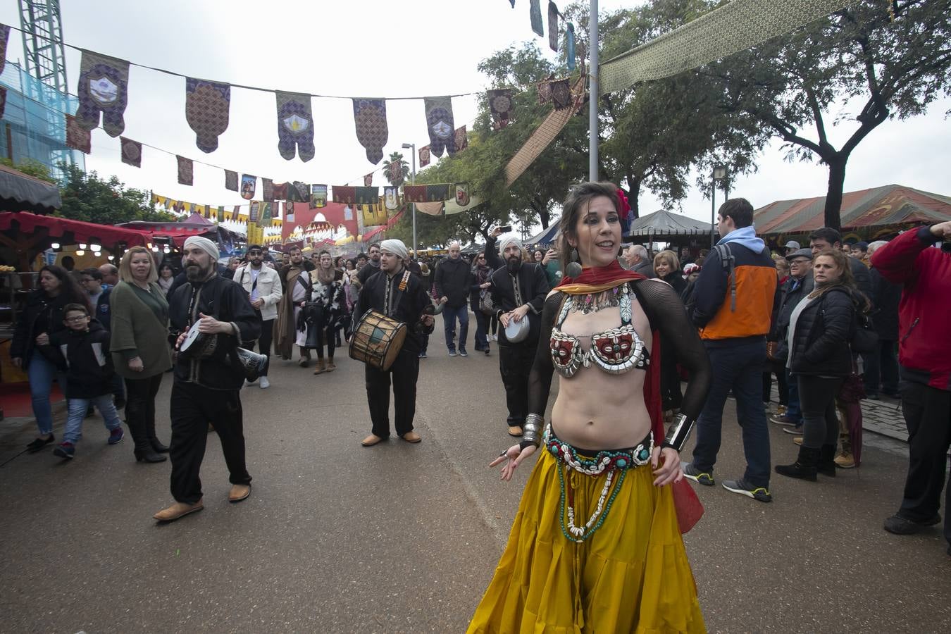 La última jornada del Mercado de las Tres Culturas, en imágenes