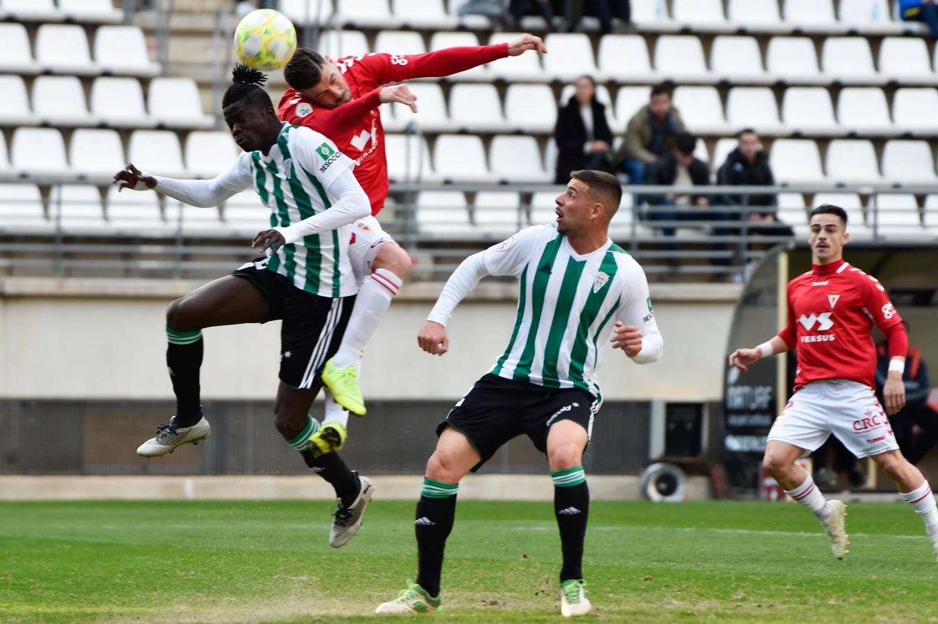 El Real Murcia-Córdoba CF, en imágenes