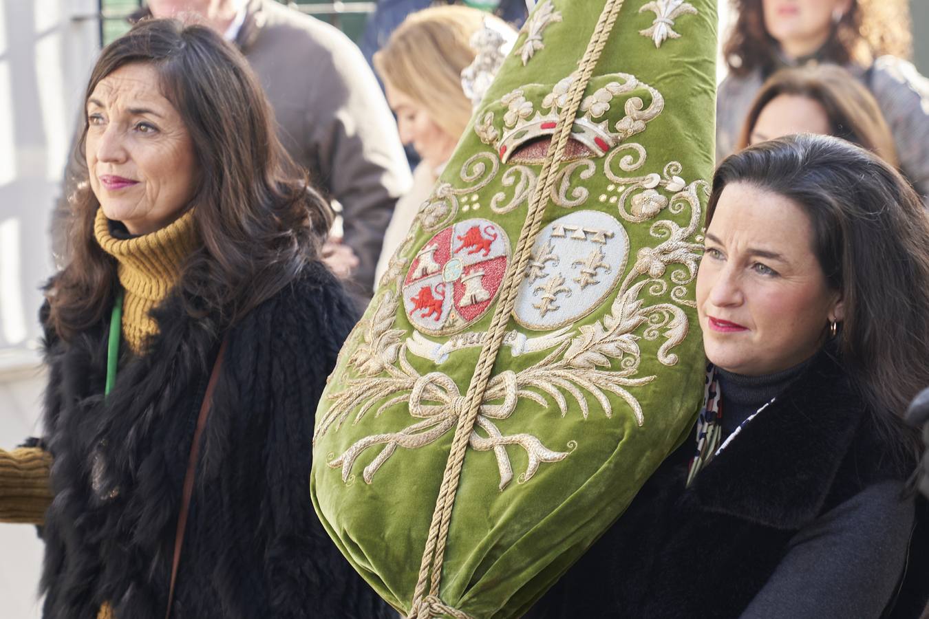 En imágenes, peregrinación extraordinaria de Triana y Pilas a la Blanca Paloma