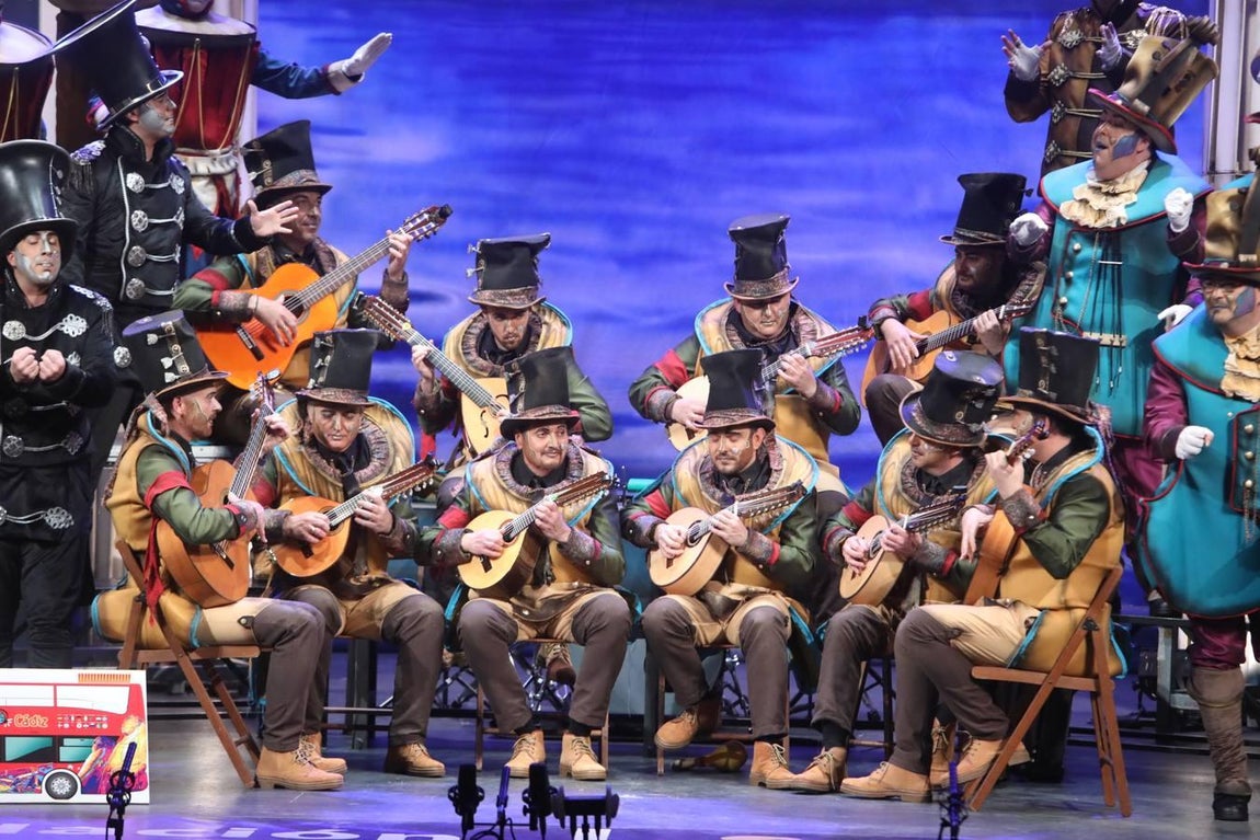 FOTOS: Coro de Julio Pardo &#039;Tócame&#039; en el COAC 2020