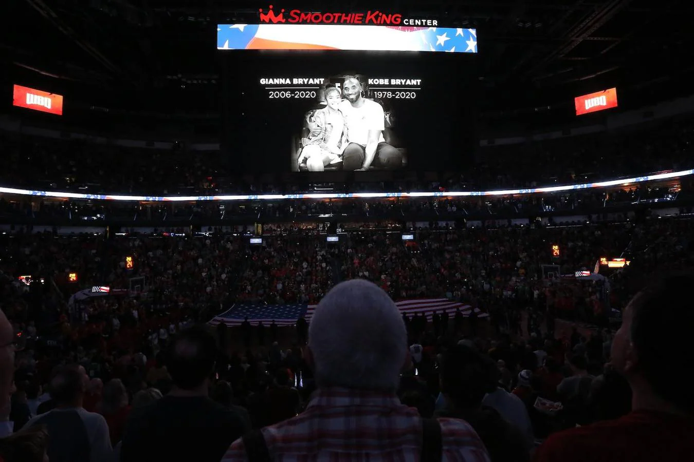 El partido de los Celtics contra los Pelicans estuvo precedido de un emotivo minuto de silencio en honor a Kobe Bryant. 
