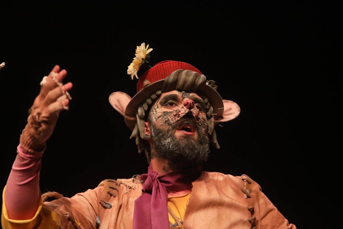 FOTOS: Comparsa Los del vertedero en el COAC 2020