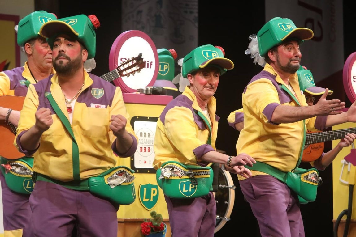 FOTOS: Chirigota Los Niños de la Petróleo en el COAC 2020