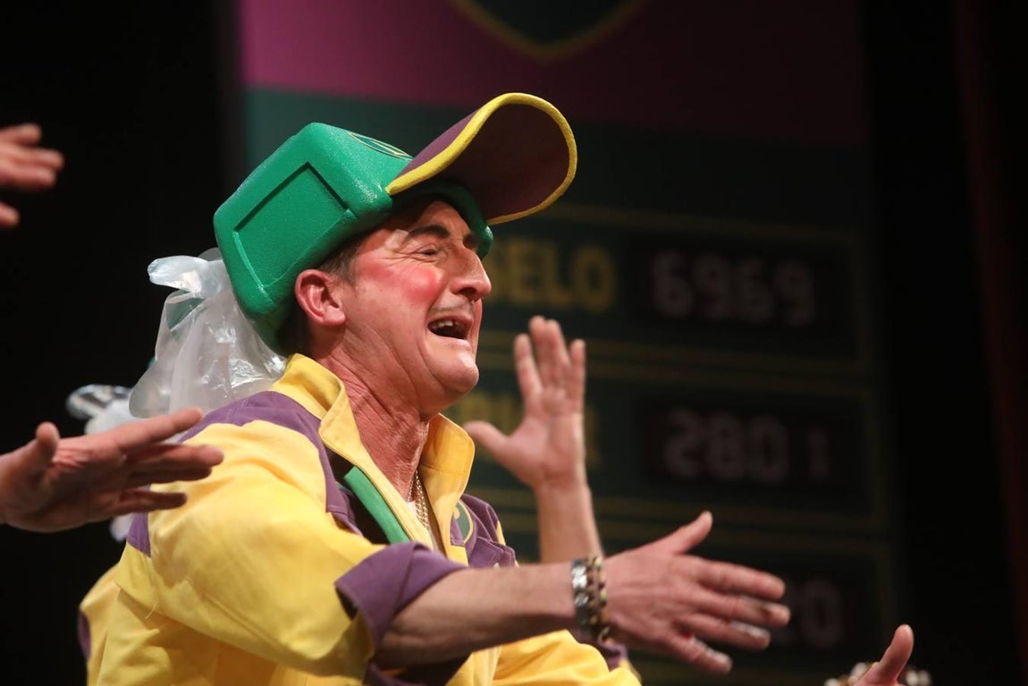 FOTOS: Chirigota Los Niños de la Petróleo en el COAC 2020