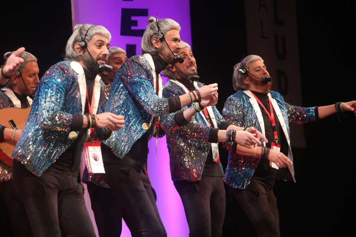 FOTOS: Chirigota de Bizcocho &#039;Los couchers lowcost&#039; en el COAC 20202