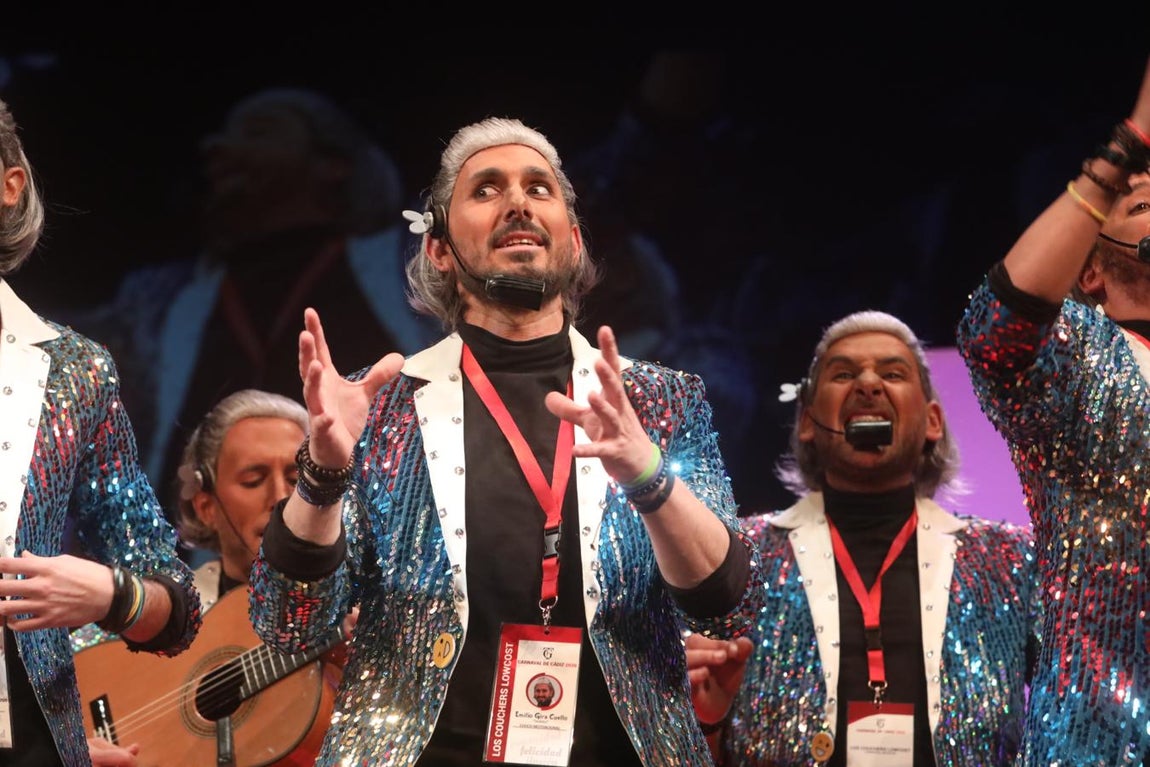 FOTOS: Chirigota de Bizcocho &#039;Los couchers lowcost&#039; en el COAC 20202