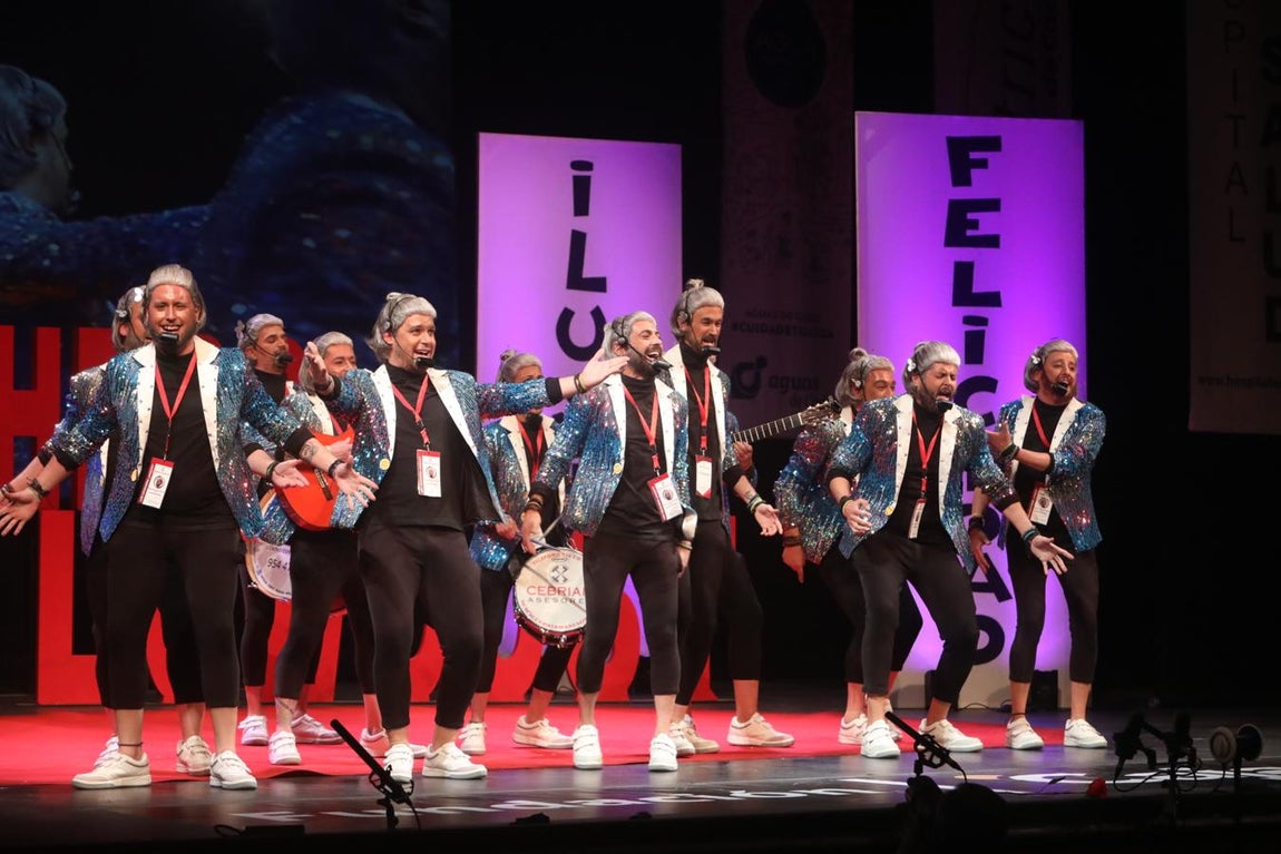 FOTOS: Chirigota de Bizcocho &#039;Los couchers lowcost&#039; en el COAC 20202