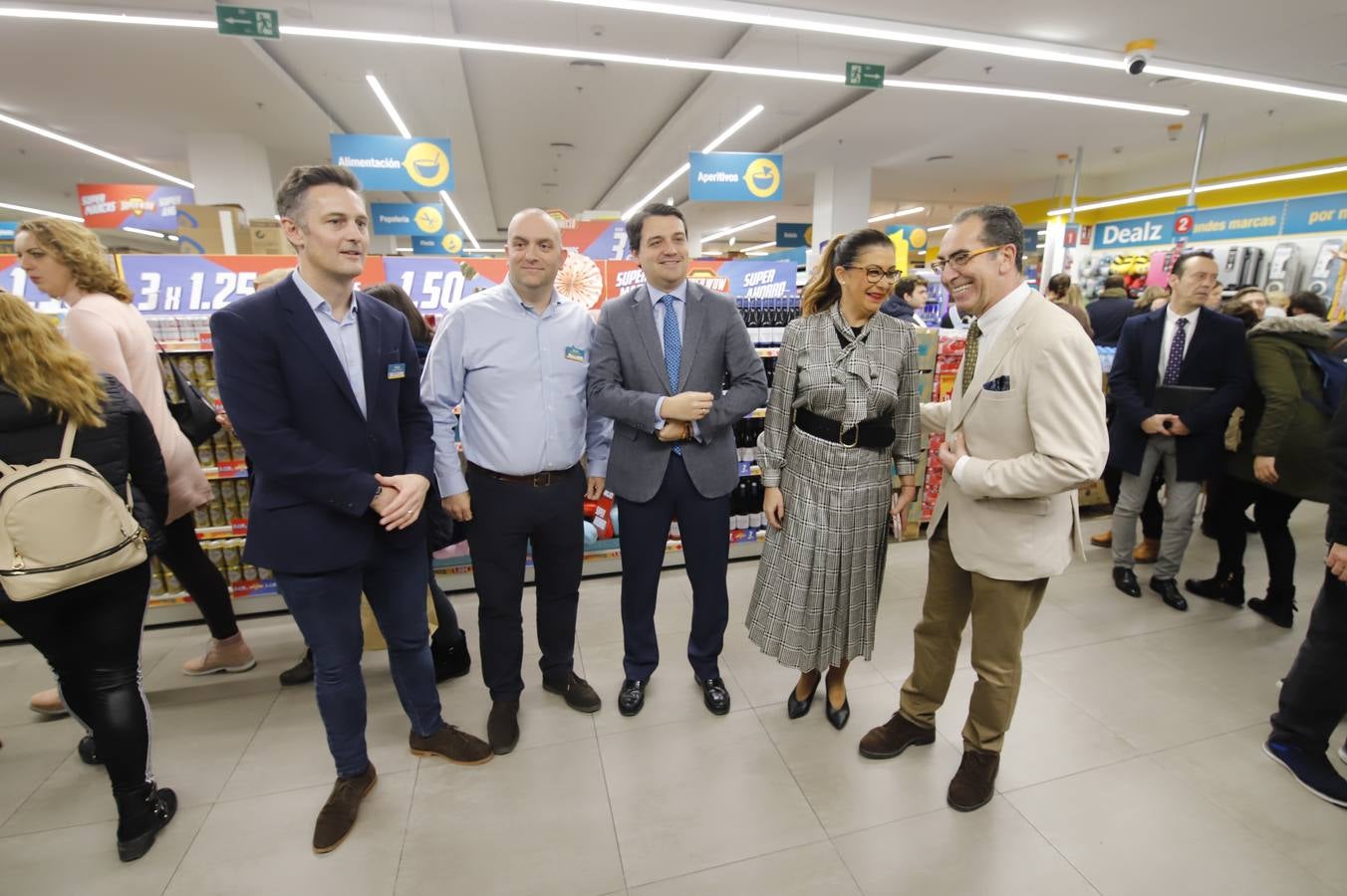 La apertura de Dealz en Córdoba, en imágenes