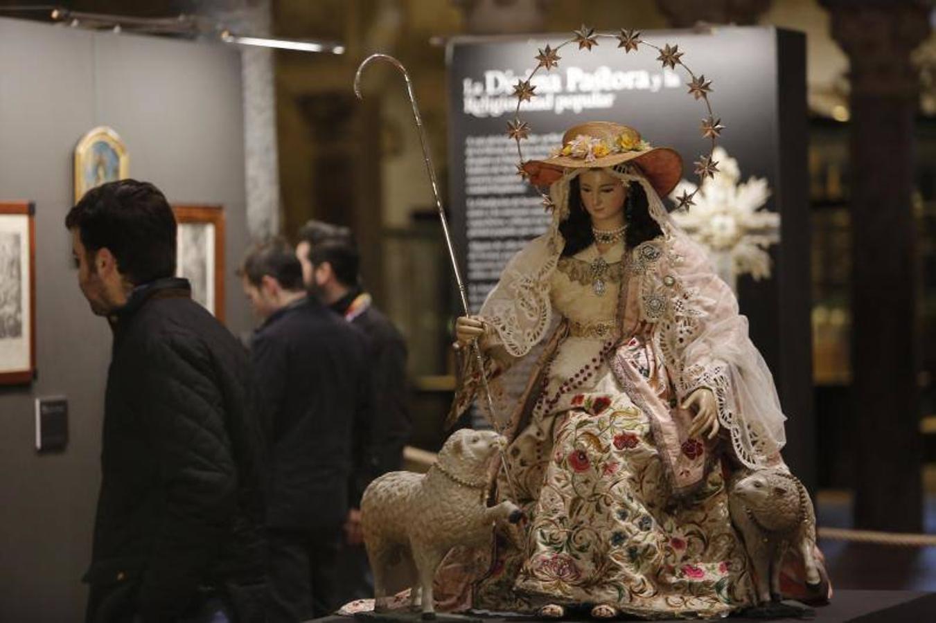 La exposición de la Paz de Córdoba sobre la Divina Pastora, en imágenes