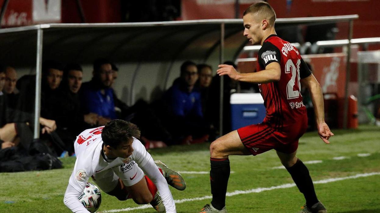 La eliminación del Sevilla de la Copa ante el Mirandés, en imágenes