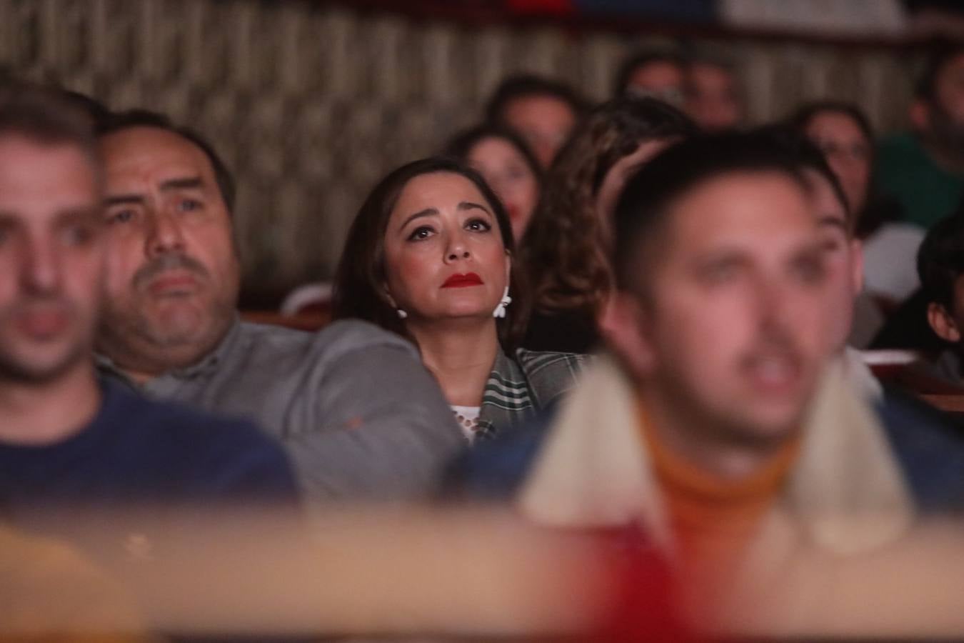 FOTOS: Búscate en el Falla. El ambiente en la sesión de Martínez Ares y Fali Pastrana