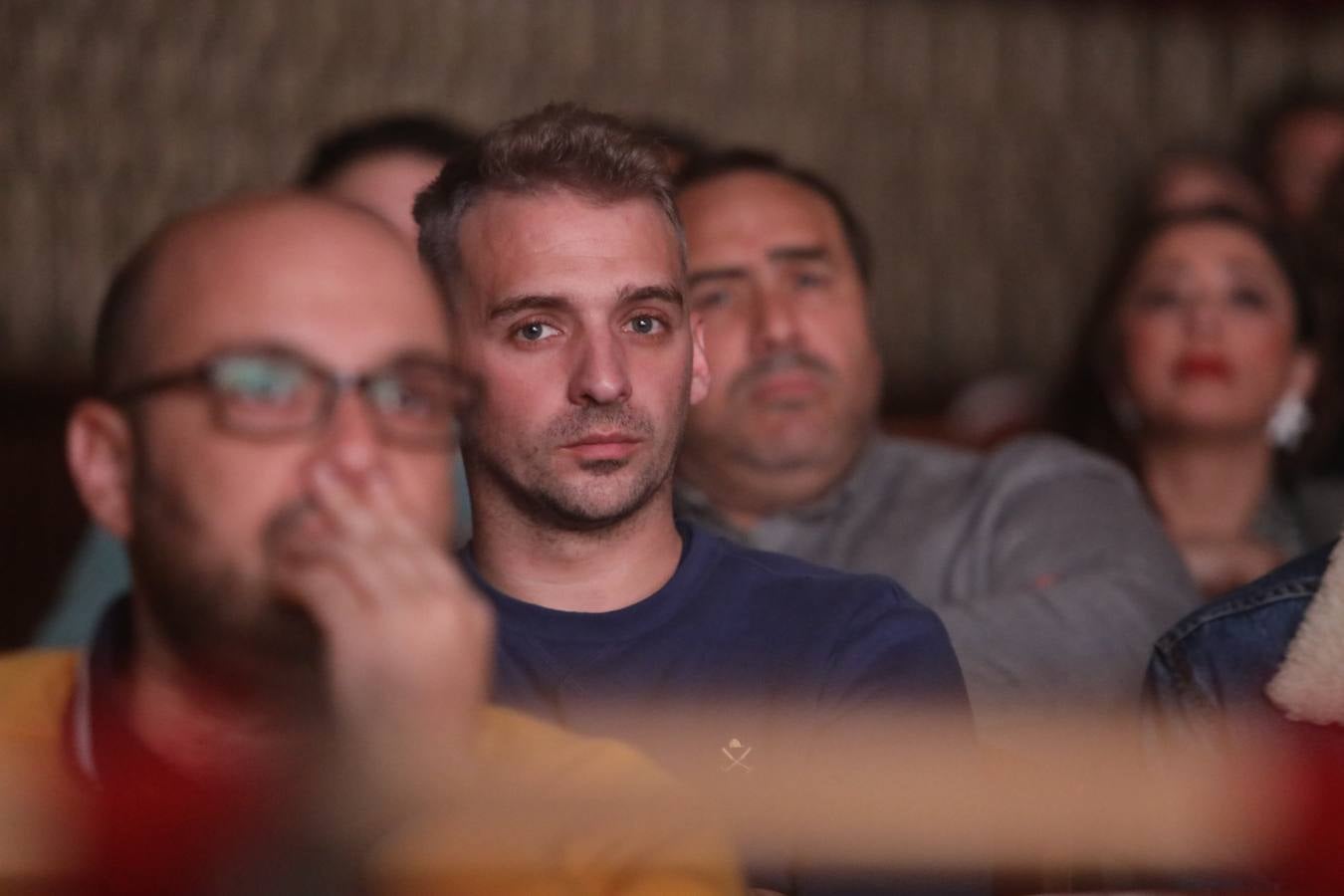 FOTOS: Búscate en el Falla. El ambiente en la sesión de Martínez Ares y Fali Pastrana