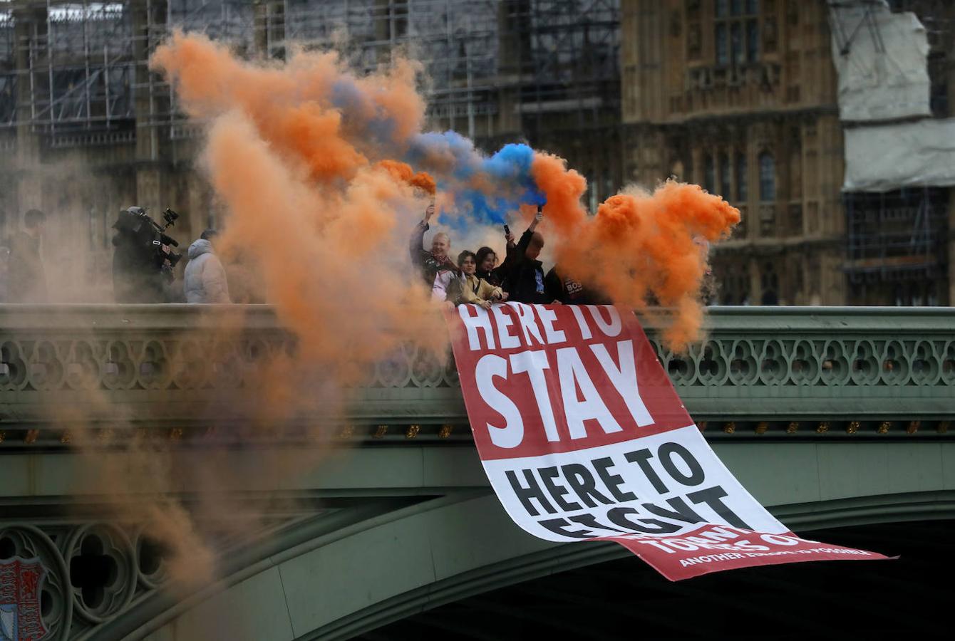 Manifestaciones a favor y en contra del Brexit abarrotaron Londres. 