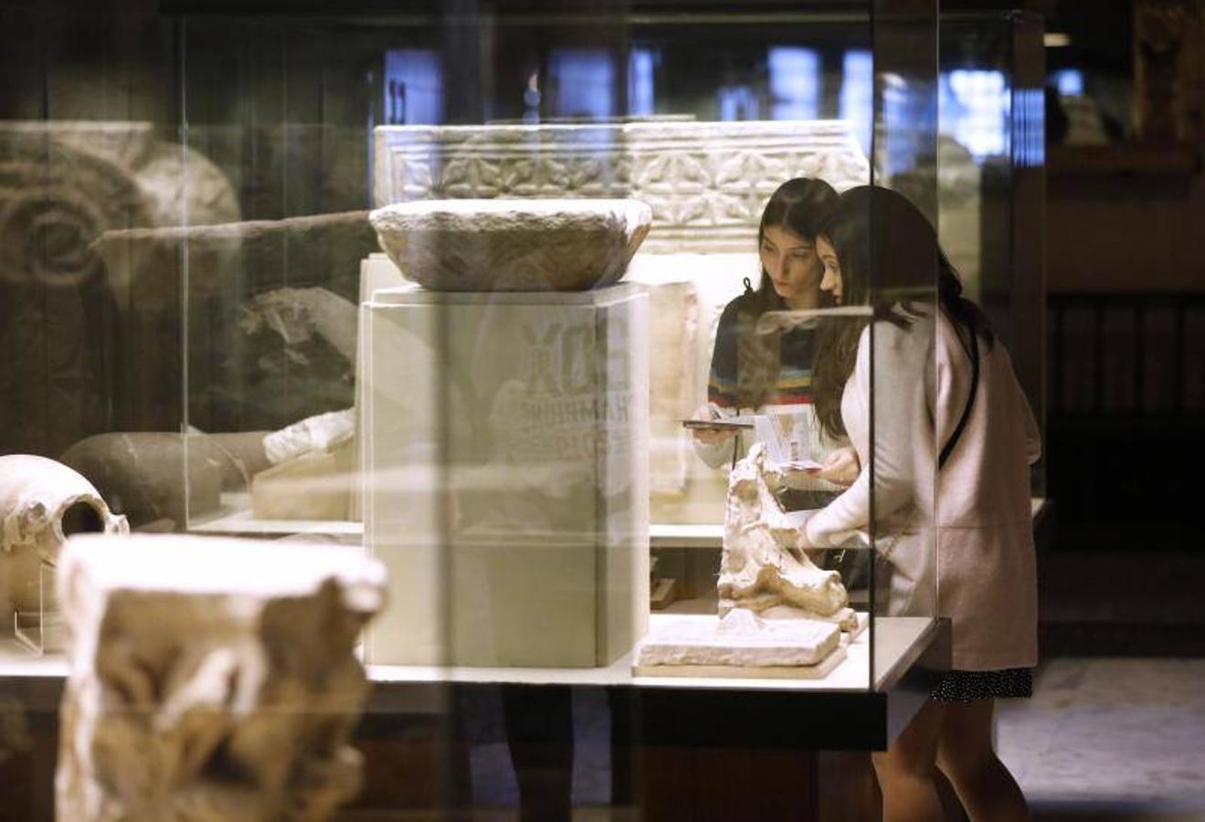 Los restos bajo la Mezquita-Catedral de Córdoba, en imágenes