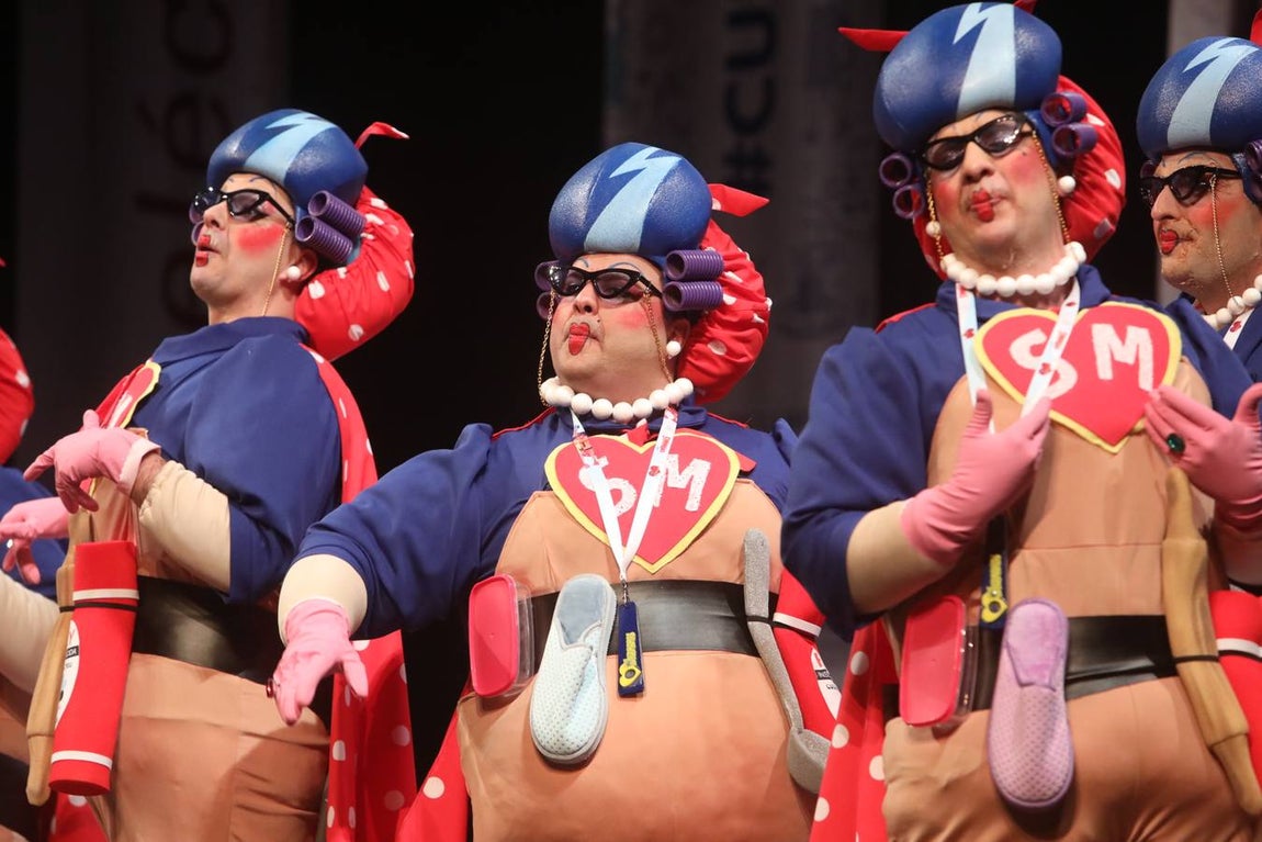 FOTOS: Chirigota &#039;Las supermamás&#039; en el COAC 2020