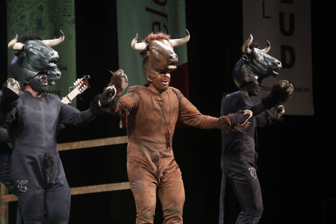 FOTOS: Chirigota Este año tenemos mucho ganao en el COAC 2020