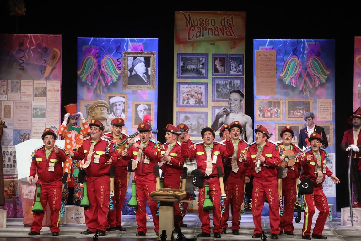 FOTOS: Chirigota Noche en el museo en el COAC 2020