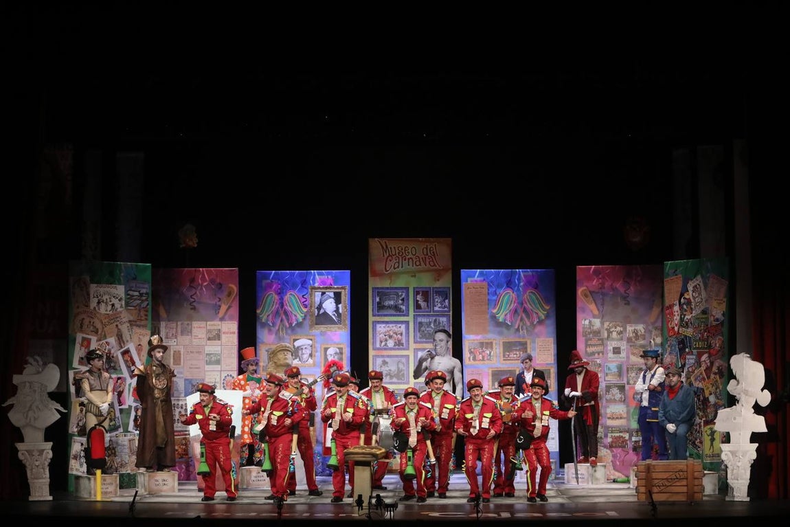 FOTOS: Chirigota Noche en el museo en el COAC 2020