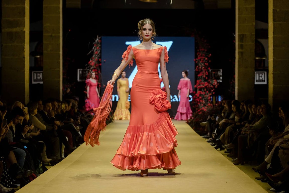 FOTOS: Desfile de Ángeles Verano en la Pasarela Flamenca de Jerez